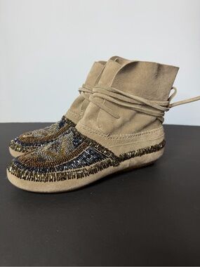 House of Harlow 1960 Taupe Suede Beaded Ankle Moccasins